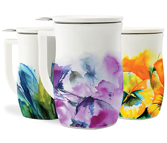 Fiore Teaware, three cups